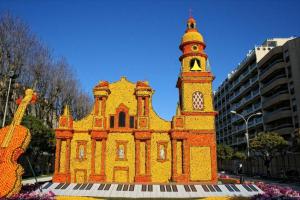 The Fête du Citron takes place every year in February 