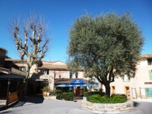 The central square of Ramatuelle on a deserted Sunday