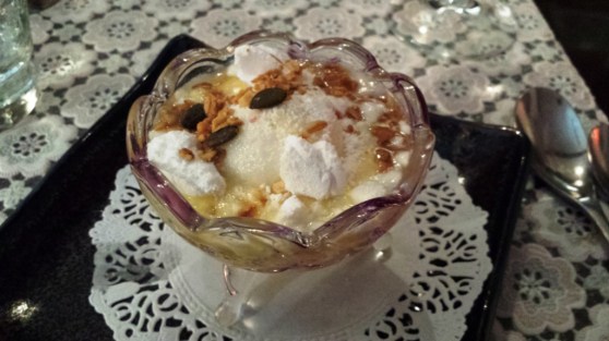 To finish off... A great creation by Henri Géraci, the citron de Gorbio: fresh lemon cream, limoncello and lemon sorbet with meringue, absolutely divine!