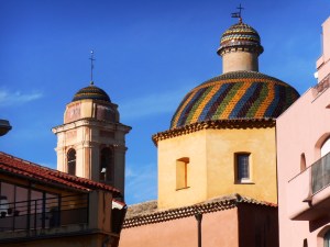 The colourful dome of the Eglise des Pénitents Blancs in Vence