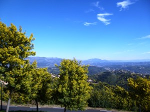 The view when starting the hike from Tanneron